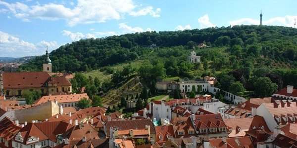 Visite de la colline de Petřín